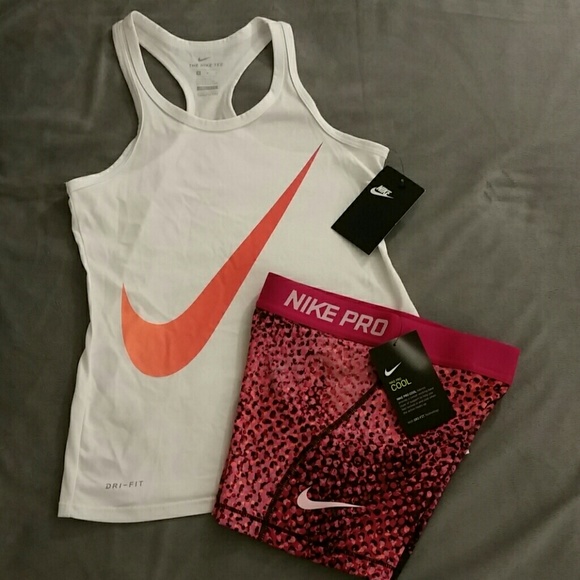 nike shorts and tank top set